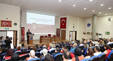 ERÜ’de “Sosyokültürel Açıdan 15 Temmuz ve Felsefi Okuması” konulu konferans 