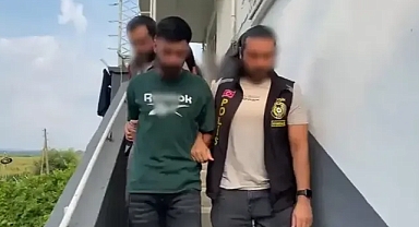 Evli çifti dolandırıp; operasyon bitti diyerek hediye ile evlerine gittiler!
