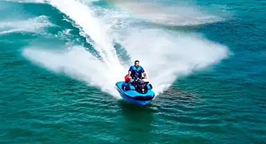 Filmden etkilenerek başladığı jetski tutkusu 15 yıldır devam ediyor!