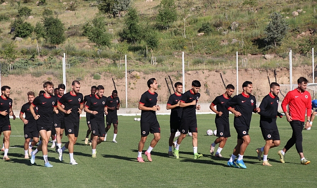 Gençlerbirliği; yeni sezon heyecanını Erciyes'te sürdürüyor!