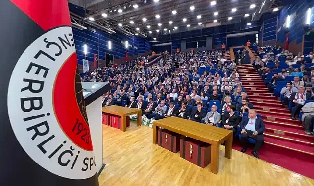 Gençlerbirliğinde; Başkan Çakmak güven tazeledi!