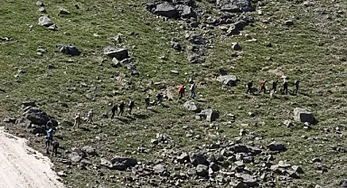 Kayıp dağcıyı arama çalışmaları 3'üncü gününde!