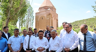 Melikgazi Türbesi Restorasyon ve Peyzaj Projesi İçin Yerinde İnceleme