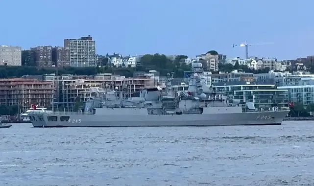 New York'ta Türk Gemisi: TCG Oruçreis