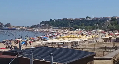 Sıcak Hava'dan Bunalan İstanbullular Sahillere Akın Etti
