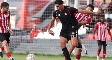Sivasspor'un Erciyes'te ki hazırlık maçı golsüz bereberlikle sonuçlandı!