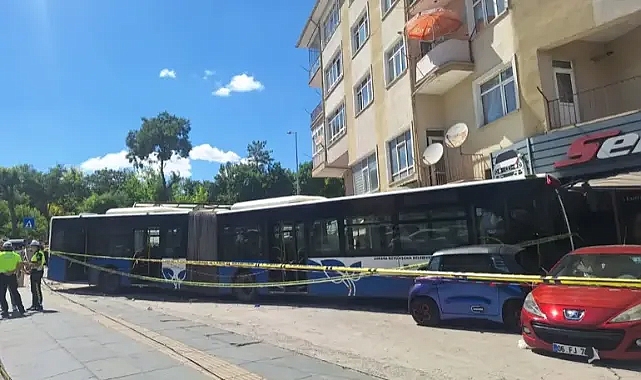 Toplu taşıma birbirine girdi: 7 kişi yaralandı!