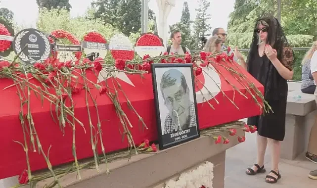 Usta Oyuncu Zihni Göktay, Karacaahmet Mezarlığına Defnedildi