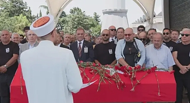 Usta Oyuncu Zihni Göktay, Karacaahmet Mezarlığına Defnedildi