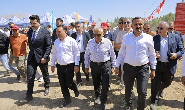 Vali Çiçek'ten, Başkan Büyükılıç'a turizm teşekkürü